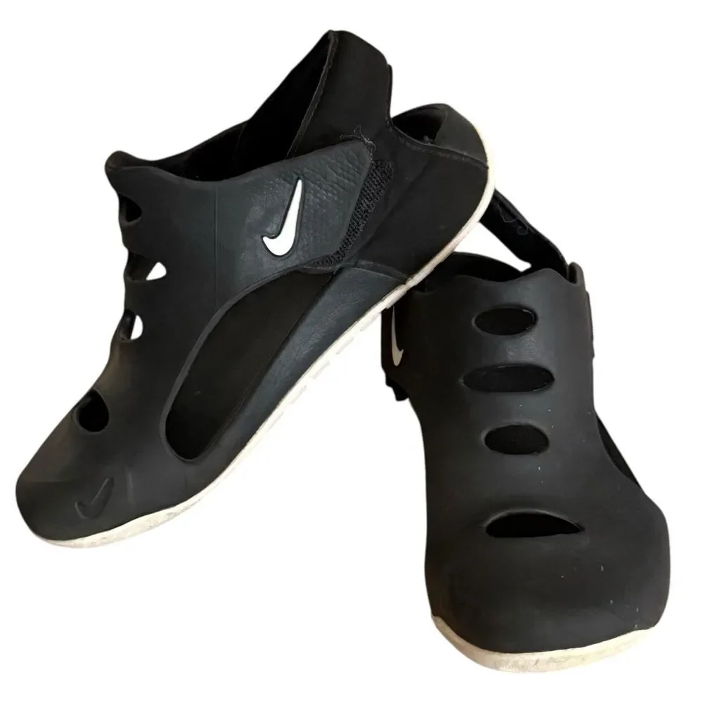Nike Boys Kids Sunray Protect Black Shoes. Size 1.